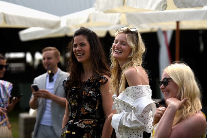 700065097 AJ 5800 DE52D839FFA1686A0A59B6140E9536C5